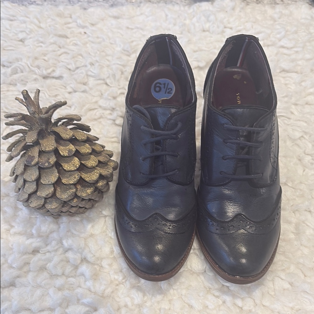 Tommy Hilfiger Navy Blue Leather Heels